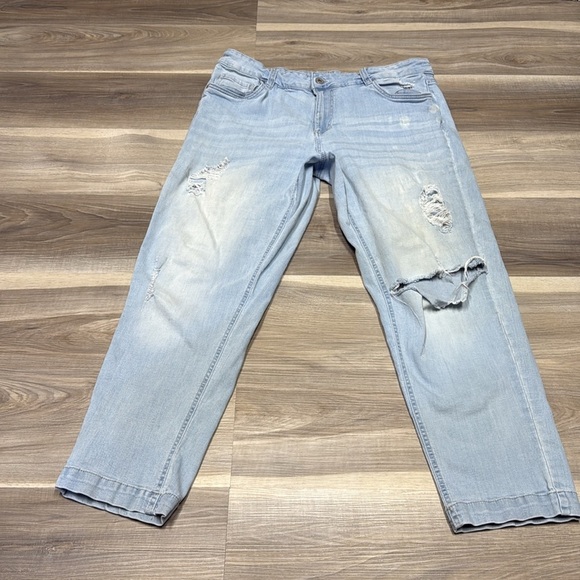 Denim - Frankie & Stella jeaniolgie Distressed Women's Blue Jeans size 18